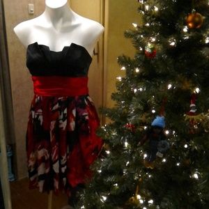 B.DARLIN Black/Red Strapless Dress